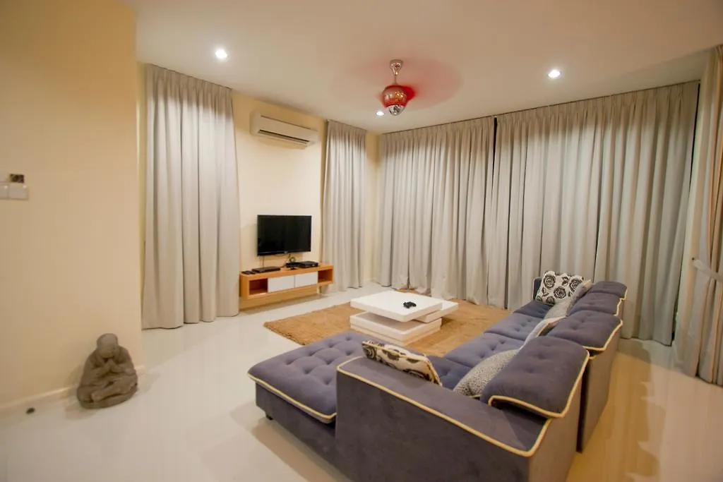Tropika Ferringhi Villa Batu Ferringhi