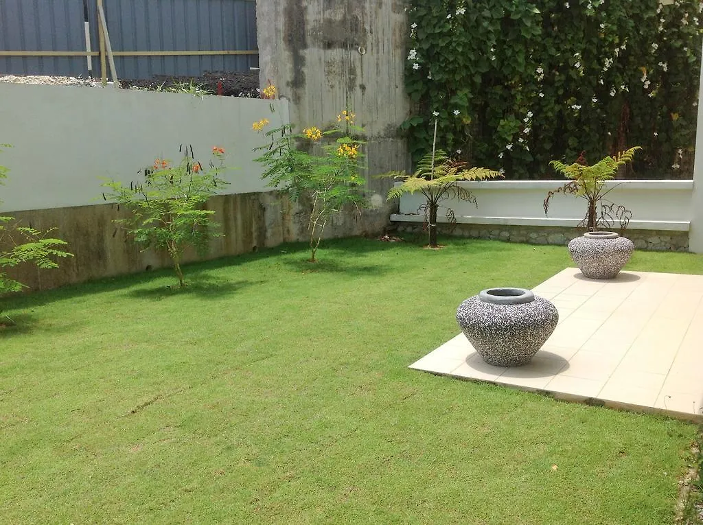 Tropika Ferringhi Villa Batu Ferringhi