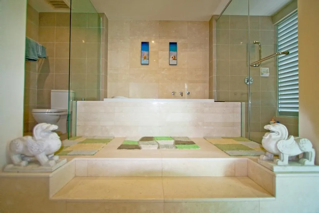 Tropika Ferringhi Villa Batu Ferringhi